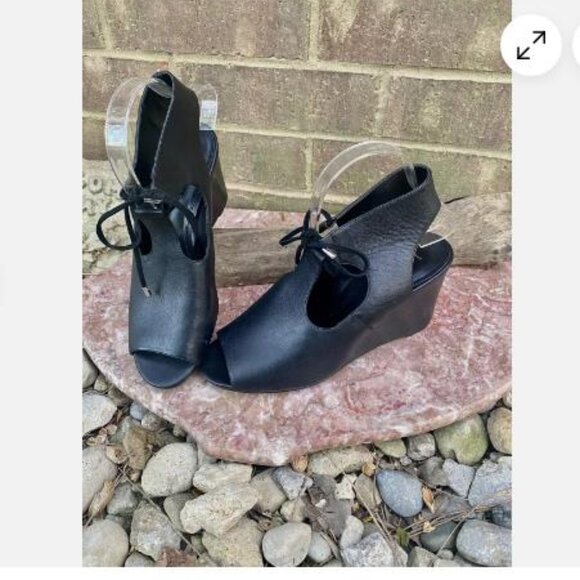 Lauren Ralph Lauren Women 8.5 Black Leather Tie Ankle Wedge Peep Toe Sandals - Picture 1 of 11